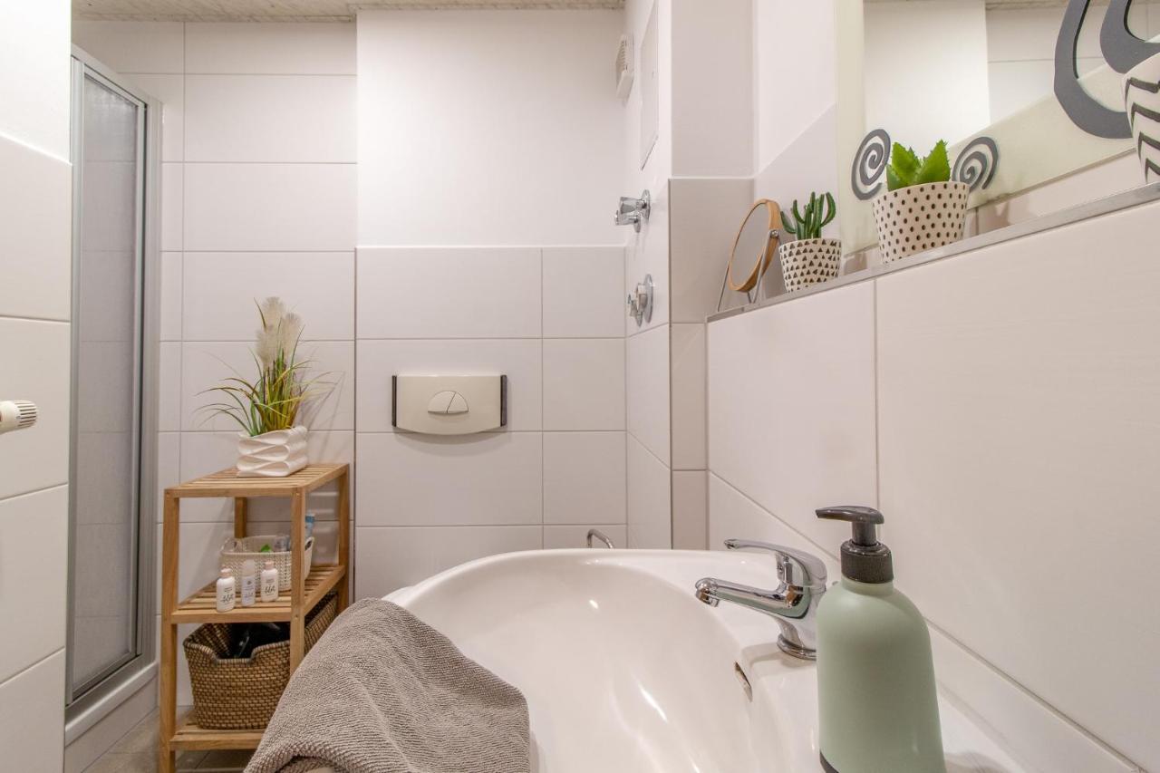 Modernes Apartment Im Gruenen I Balkon I Wlan I Stellplatz Schwarzenberg  Eksteriør billede